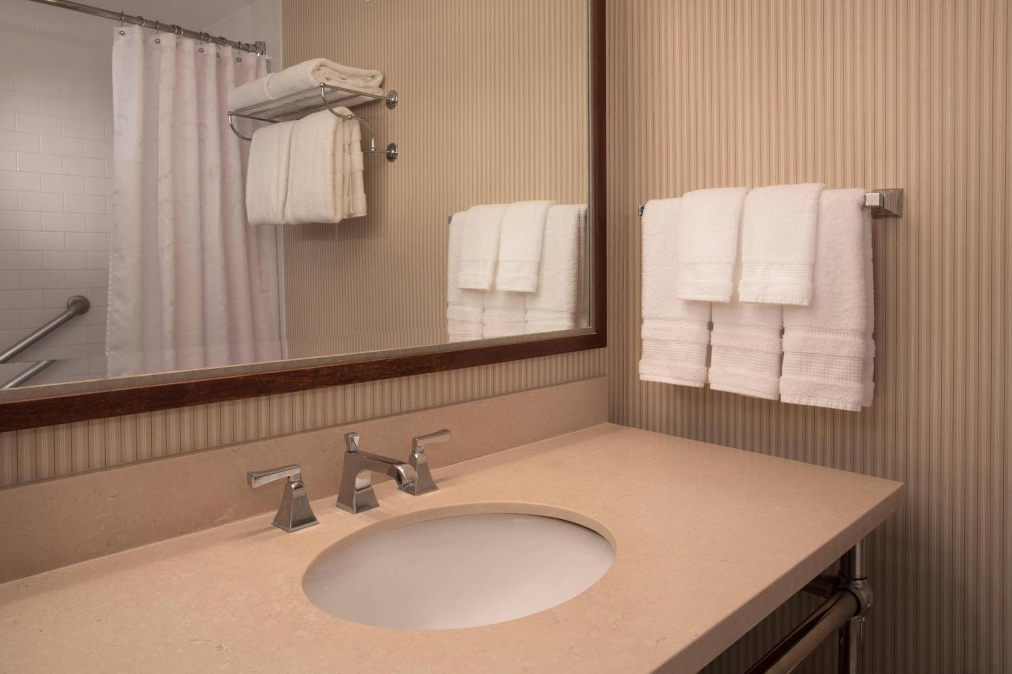 Sheraton Louisville Riverside Hotel Jeffersonville Kamer foto