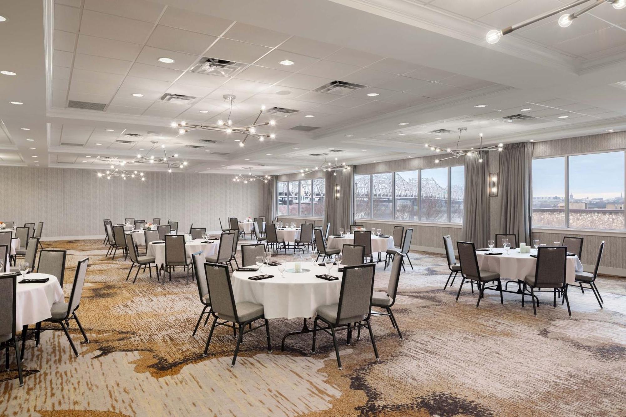 Sheraton Louisville Riverside Hotel Jeffersonville Buitenkant foto